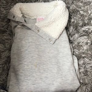 Maternity pullover